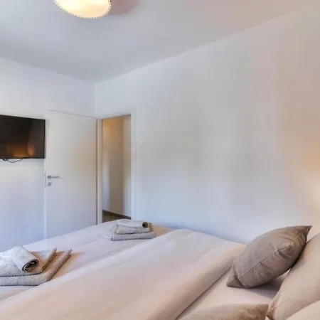 Apartment Mila *